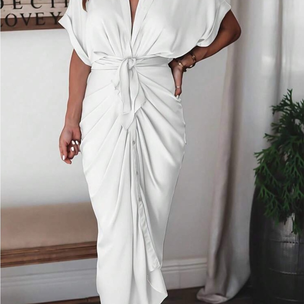 Elegant White Maxi Dress Large